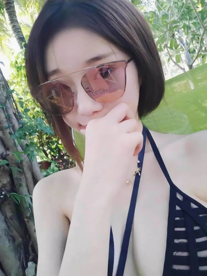 智桃lucky4k写真合集在线