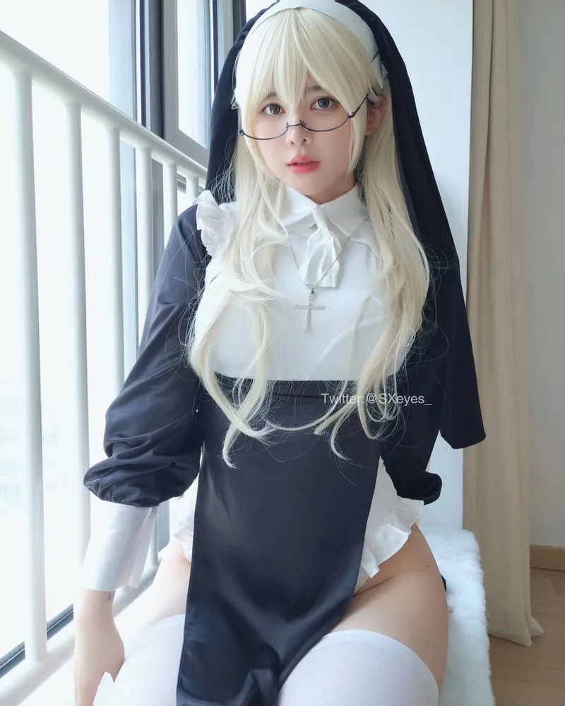 眼酱大魔王w cosplay 图集
