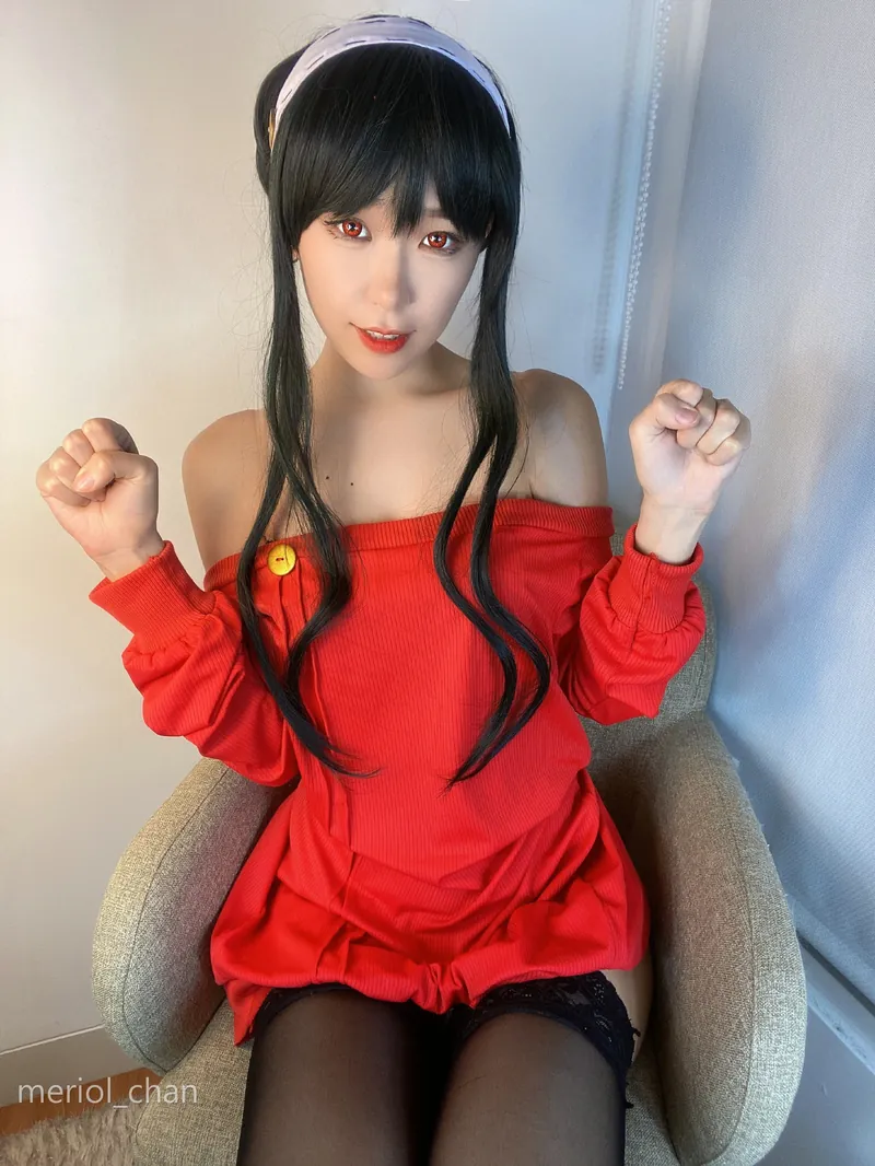 Meriol Chan 高清图片下载